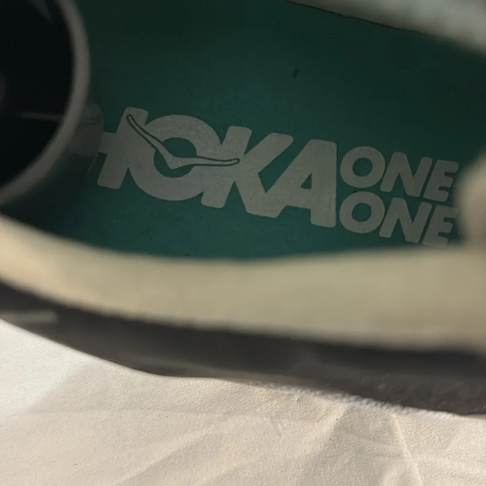 Hoka One One hoka one